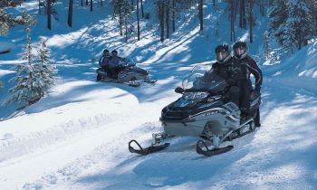 Things To Do Snowmobiling in the Vail Valley