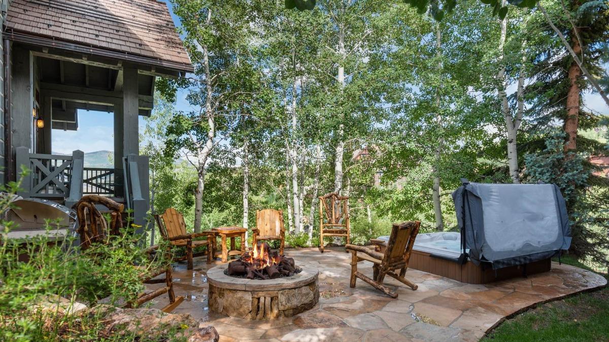Sirius Ridge Patio