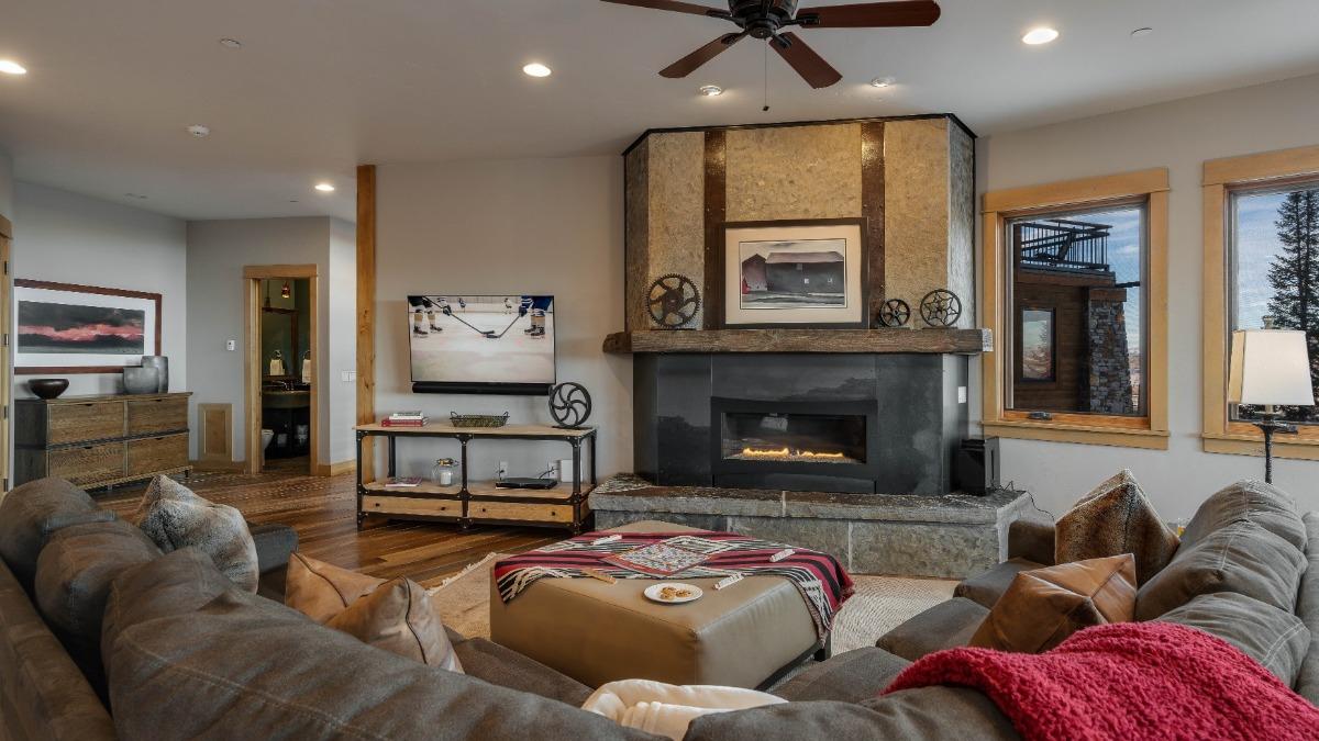 Falconhead Grande South Great Room