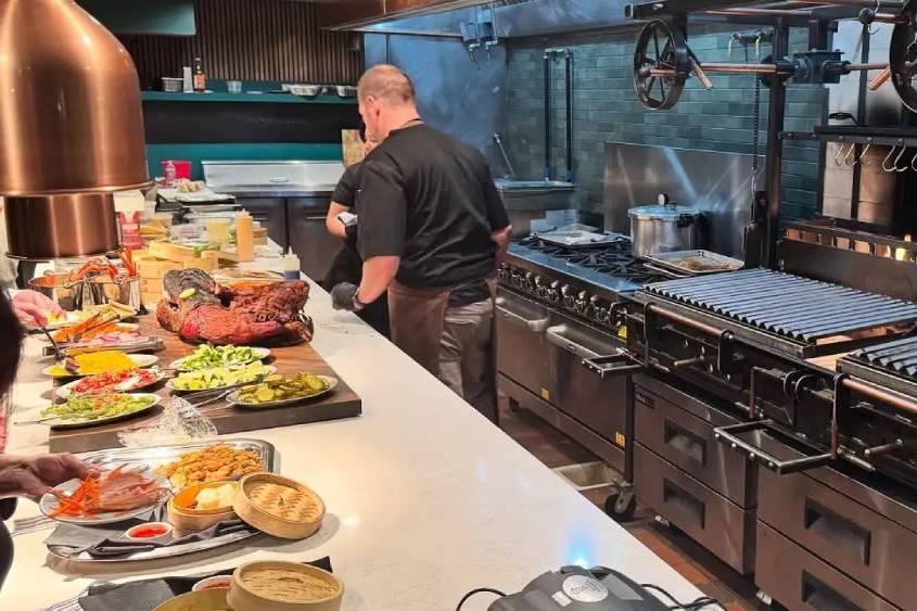 The Lounge | E3 Kitchen + Social Club